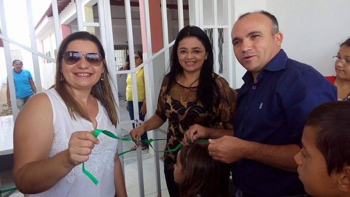 PREFEITO DE SOSSEGO INAUGURA ESCOLA MODELO NA ZONA RURAL