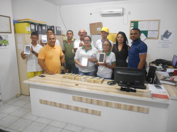 AGENTES DE SAÚDE E DE ENDEMIAS RECEBEM TABLETS