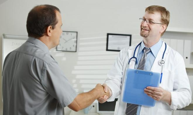 MÉDICOS ATENDEM POPULAÇÃO MASCULINA DE SOSSEGO