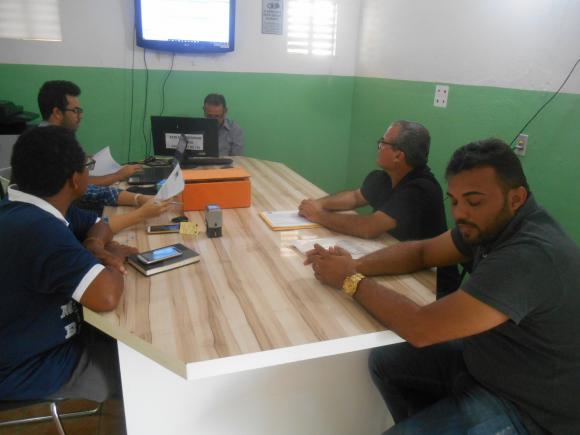 PREFEITURA LICITOU VEÍCULO PARA O GABINETE OFICIAL