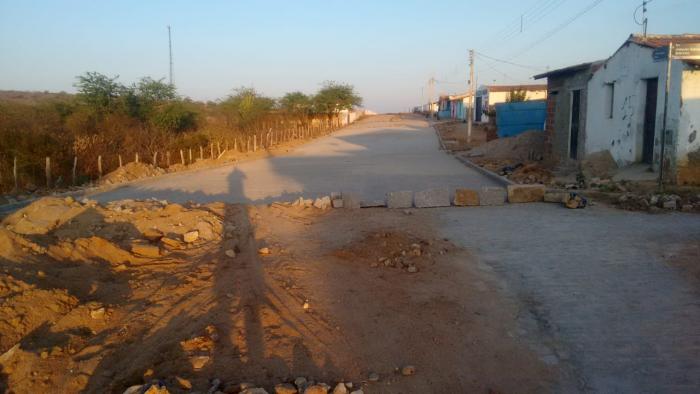 PREFEITURA INTERDITA TRECHO DA RUA PEDRO JOSÉ DE MARIA NA CIDADE
