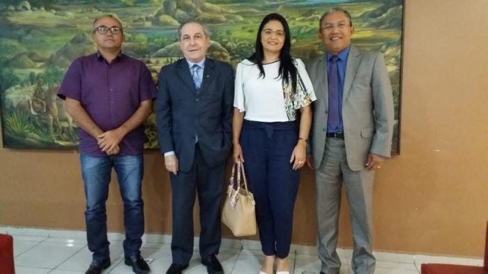 TCE APROVA POR UNANIMIDADE E COM ELOGIOS AS CONTAS 2016 DO EX-PREFEITO CARLINHOS.