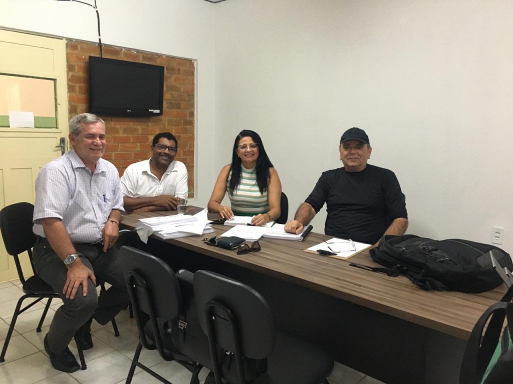 Gestão municipal de Sossego se reúne com profissionais para discutir sobre perfuração de poços artesianos no município.