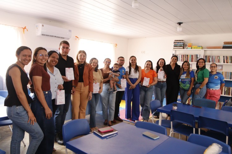 Acolher, fortalecer e caminhar juntos! 💙📚