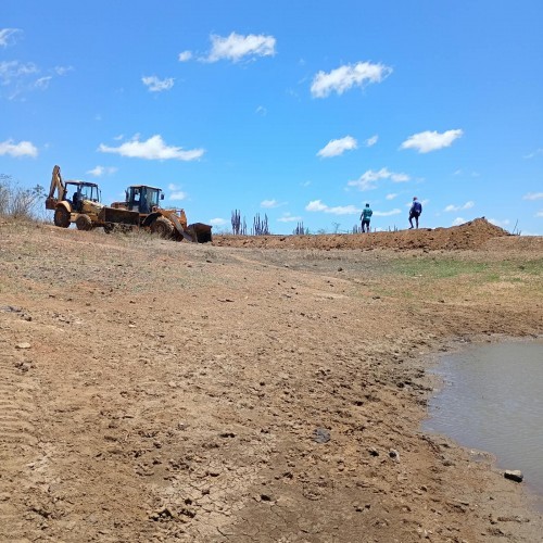 💧🚜 SOSSÊGO AVANÇA NO CAMPO: LIMPEZA DE BARREIROS CHEGA ÀS COMUNIDADES RURAIS! 🌱